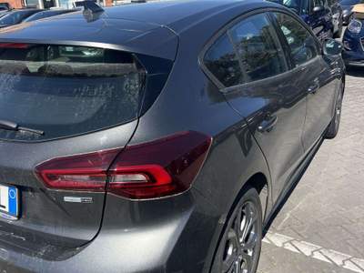 Ford Focus 1.0t ecoboost h ST-Line 125cv usata CARRARA