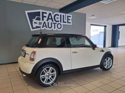 MINI 1.5 Cooper D Hype 5 1.6 16V Cooper D Beige usata Oleggio