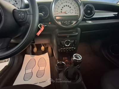 MINI 1.5 Cooper D Hype 5 1.6 16V Cooper D Beige usata Oleggio