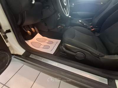 MINI 1.5 Cooper D Hype 5 1.6 16V Cooper D Beige usata Oleggio