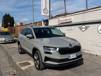 Skoda Karoq SCR DSG Style Grigio usata Sant'Antimo