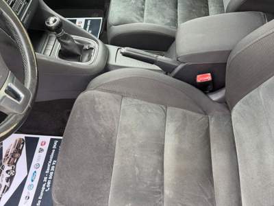 Volkswagen Golf 5p. Highline BlueMotion Technology Nero usata Sant'Antimo