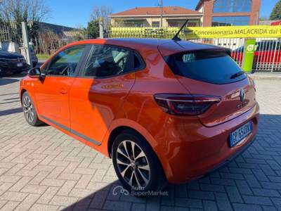 Renault Clio Clio V 1.6 full hybrid 145 cv auto Arancione usata Arcore