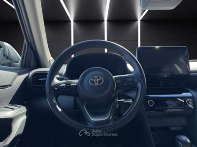 Toyota Yaris Cross 1.5 Hybrid 5p. E-CVT Active Bianco usata Napoli