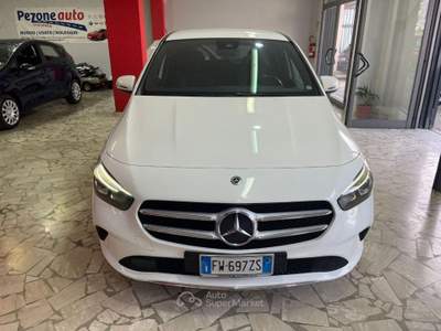 Mercedes-Benz Classe B d Automatic Sport Bianco usata Aversa
