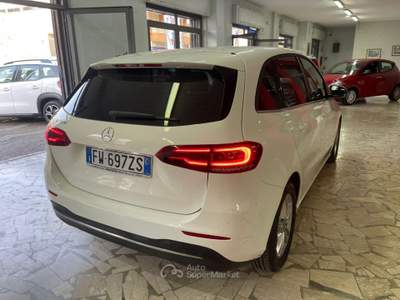 Mercedes-Benz Classe B d Automatic Sport Bianco usata Aversa