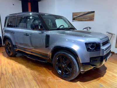 Land Rover Defender 110 3.0D I6 200 CV AWD Auto X-Dynamic SE Grigio usata Afragola