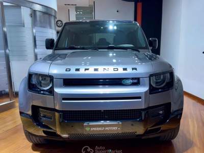 Land Rover Defender 110 3.0D I6 200 CV AWD Auto X-Dynamic SE Grigio usata Afragola