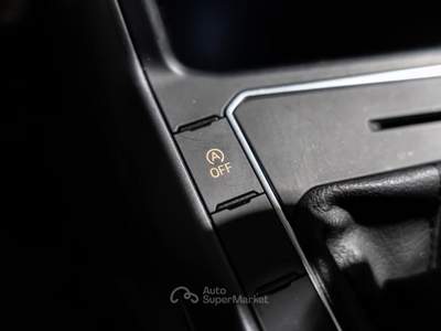 Volkswagen Taigo Taigo - 1.0 TSI R-Line DSG IQ PANO LED Bianco usata Milano