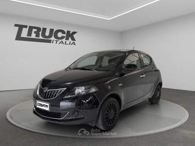 Lancia Ypsilon  - ypsilon 1.0 firefly hybrid silver s&s 70cv Blu/Azzurro usata Pisa