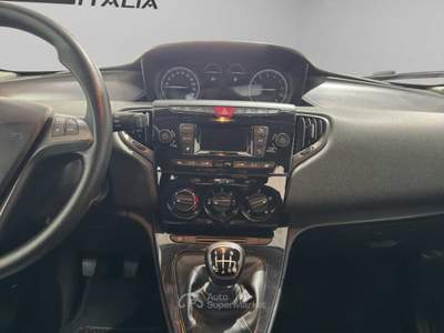 Lancia Ypsilon  - ypsilon 1.0 firefly hybrid silver s&s 70cv Blu/Azzurro usata Pisa