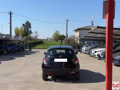 Lancia Ypsilon  1.3 mjt Gold c/CL s&s 95cv Nero usata Campolongo Maggiore