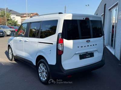 Ford Transit/Tourneo/Bus Courier II 1.0 ecoboost Titanium powershift 125cv Bianco usata Verona