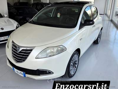 Lancia Ypsilon Ypsilon 1.3 MJT 95 CV 5p. S&S Platinum TETTO APRIBILE Bianco usata Ascoli Satriano