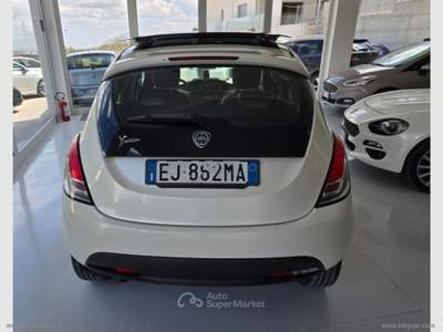 Lancia Ypsilon Ypsilon 1.3 MJT 95 CV 5p. S&S Platinum TETTO APRIBILE Bianco usata Ascoli Satriano