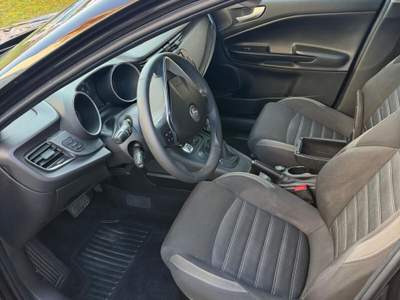 Alfa Romeo Giulietta Super Nero usata Torino