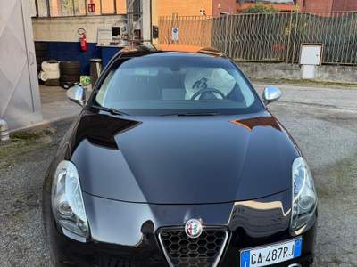 Alfa Romeo Giulietta Super Nero usata Torino