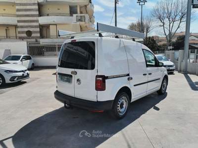 Volkswagen Caddy Van 2.0 Tdi 102-Bixeno-Scaffalatura-Porta Pacchi- Bianco usata Francavilla al Mare