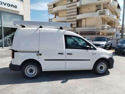 Volkswagen Caddy Van 2.0 Tdi 102-Bixeno-Scaffalatura-Porta Pacchi- Bianco usata Francavilla al Mare
