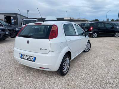 Fiat Grande Punto 5 porte Dynamic NEOPATENTATI UNICO PROPIETARIO Bianco usata Corato
