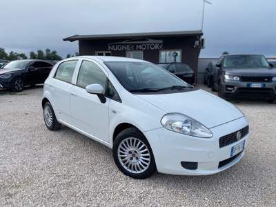 Fiat Grande Punto 5 porte Dynamic NEOPATENTATI UNICO PROPIETARIO Bianco usata Corato
