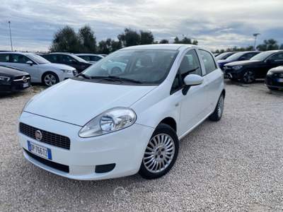 Fiat Grande Punto 5 porte Dynamic NEOPATENTATI UNICO PROPIETARIO Bianco usata Corato