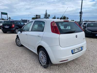 Fiat Grande Punto 5 porte Dynamic NEOPATENTATI UNICO PROPIETARIO Bianco usata Corato