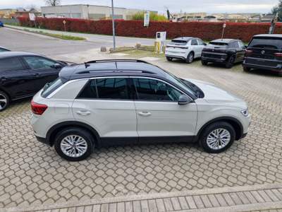 Volkswagen T-Roc T-Roc 1.0 tsi Life 110cv Bianco usata Prevalle