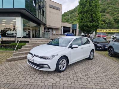 Volkswagen Golf 1.5 eTSI EVO ACT Life DSG Bianco usata Prevalle