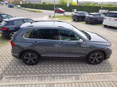 Volkswagen Tiguan 2.0 TDI SCR 110KW Life DSG Grigio usata Prevalle