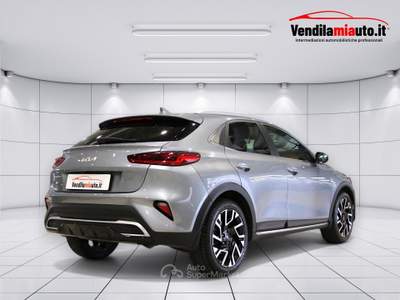 Kia XCeed 1.5 T-GDi 160 CV MHEV iMT Business Grigio usata Milano