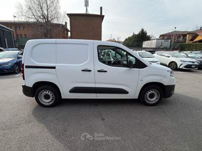 Toyota Proace 1.5D 75cv S&S MT L1 S Bianco usata Varese