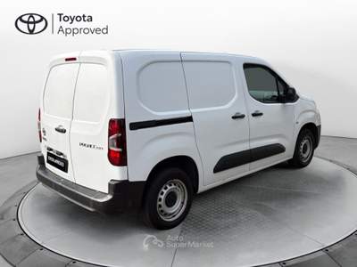 Toyota Proace 1.5D 75cv S&S MT L1 S Bianco usata Varese