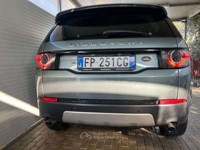 Land Rover Discovery Sport Discovery Sport  2.0 td4 HSE awd 150cv autocarro Grigio usata Oleggio