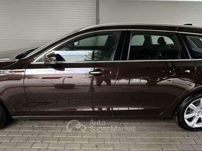 Volvo V90 V90 2016 2.0 d3 Momentum geartronic Marrone usata Oleggio