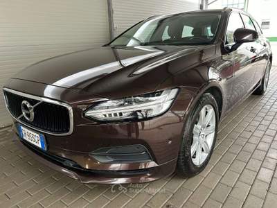 Volvo V90 V90 2016 2.0 d3 Momentum geartronic Marrone usata Oleggio