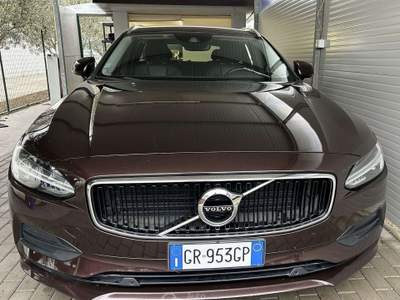 Volvo V90 V90 2016 2.0 d3 Momentum geartronic Marrone usata Oleggio