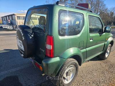 Suzuki Jimny 4X4 Verde usata Castiglione Torinese