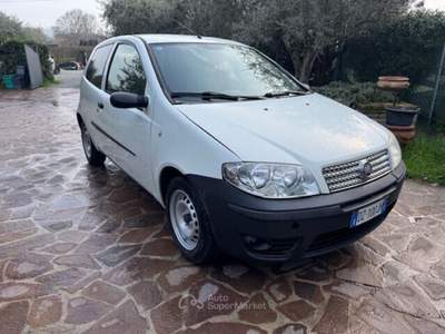 Fiat Punto 1.2 3p. 2 posti Natural Power Van Bianco usata Rimini