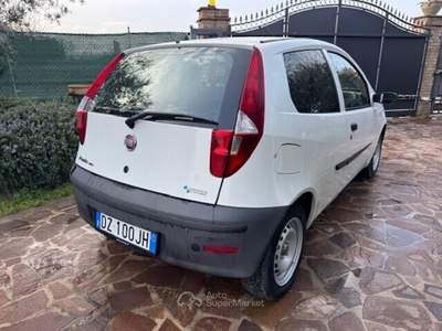 Fiat Punto 1.2 3p. 2 posti Natural Power Van Bianco usata Rimini