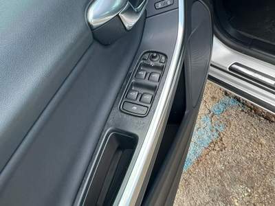 Volvo V60 Momentum - 2011 Grigio usata Barletta