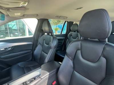 Volvo XC90 AWD Geartronic 7 posti Momentum Blu/Azzurro usata Gela