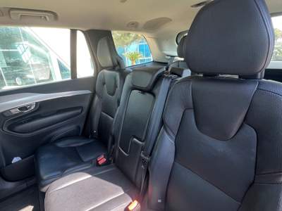Volvo XC90 AWD Geartronic 7 posti Momentum Blu/Azzurro usata Gela