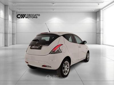Lancia Ypsilon 1.2 Elefantino Bianco usata Padova
