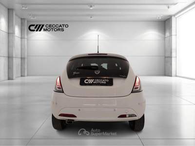 Lancia Ypsilon 1.2 Elefantino Bianco usata Padova