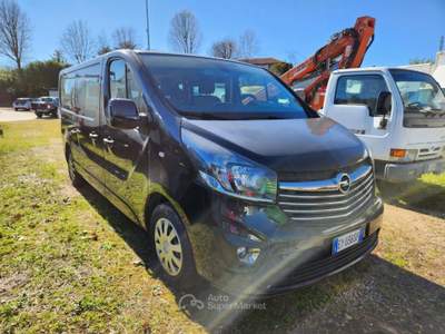 Opel Vivaro Noleggio a riscatto senza finanziarie Nero usata Carugo