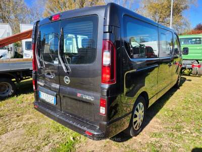 Opel Vivaro Noleggio a riscatto senza finanziarie Nero usata Carugo