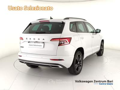 Skoda Karoq 2.0 tdi evo sportline 115cv dsg Bianco usata Bari