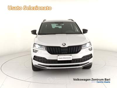 Skoda Karoq 2.0 tdi evo sportline 115cv dsg Bianco usata Bari