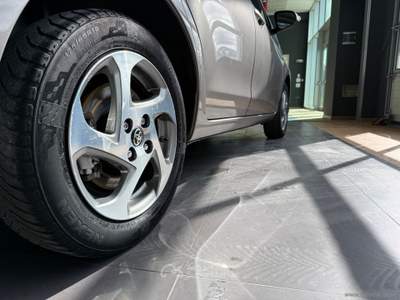 Toyota Yaris Yaris 1.5 Hybrid 5p. Active Grigio usata San Michele salentino